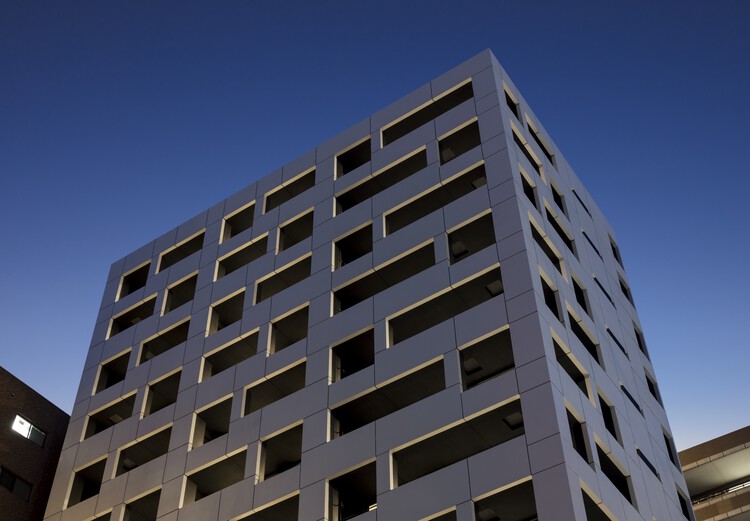 МОНОХРОМ в ЖК Фукуока / SAKO Architects - Фотография экстерьера, окон, фасада