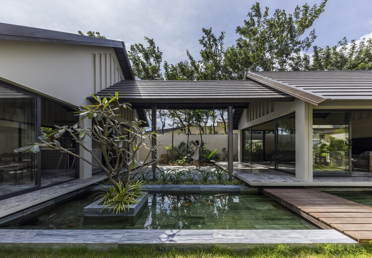 HA Garden House / Pham Huu Son Architects — изображение 2 из 22