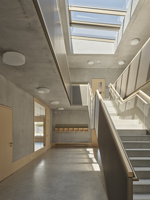 Начальная школа Бютшвиль / Illiz Architektur — изображение 4 из 25