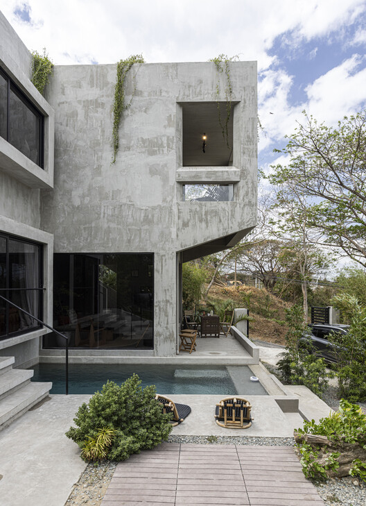 Casa Borbon / Cali Architects - Экстерьерная фотография, окна, фасад
