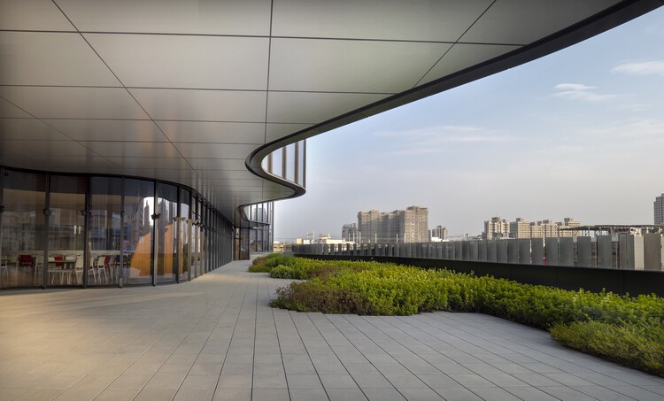 Winbond Electronics Corporation Zhubei Building / XRANGE Architects — изображение 12 из 46