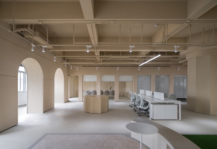 Дизайн интерьера офиса/студии 10 штаб-квартиры Forward Group - Фотография интерьера, кухня