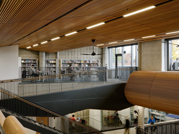 Публичная библиотека Торонто – Филиал Альберта Кэмпбелла / LGA Architectural Partners – Изображение 9 из 20