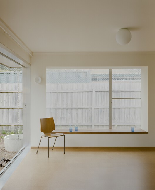 Stewart House / SSdH — Фотография интерьера, окна, стул