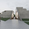 Абстрактная часовня в Португалии и музей в Иране: 10 недостроенных проектов с бетонными конструкциями