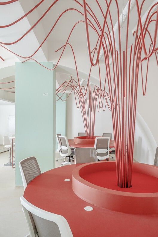 Штаб-квартира Elance Learning / Архитектура Vili & Vé - Фотография интерьера, освещение, стул, стол