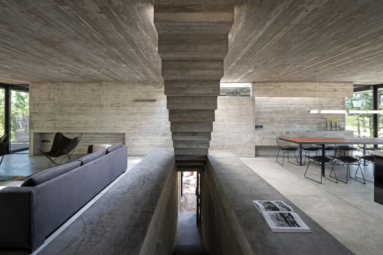 Выразительность открытого бетона: изучение работ Лучано Крука — Изображение 31 из 36