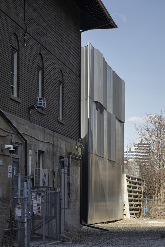 Генератор сигнальной башни Скотт-стрит / RDHA — фотография экстерьера, окон, фасада