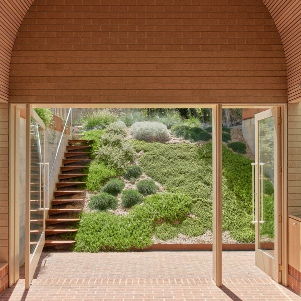 So Architecture добавляет текстурированное «святилище» к дому Харриет на Тасмании.