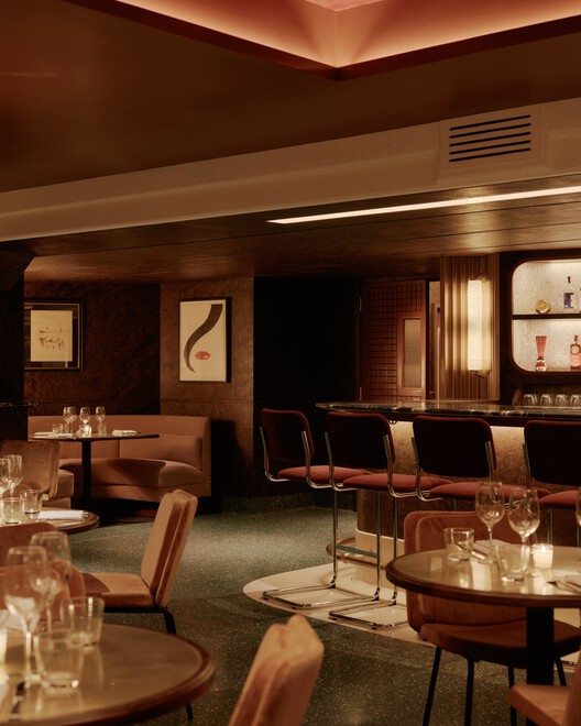 Ресторан и бар Sotto / Проектирование деталей и работ - Фотография интерьера, стол, стул