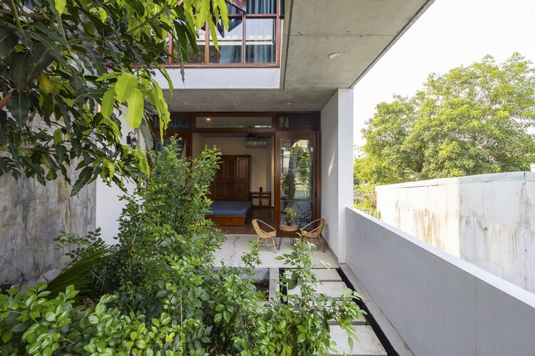 The Nest House / Ho Khue Architects — изображение 4 из 35