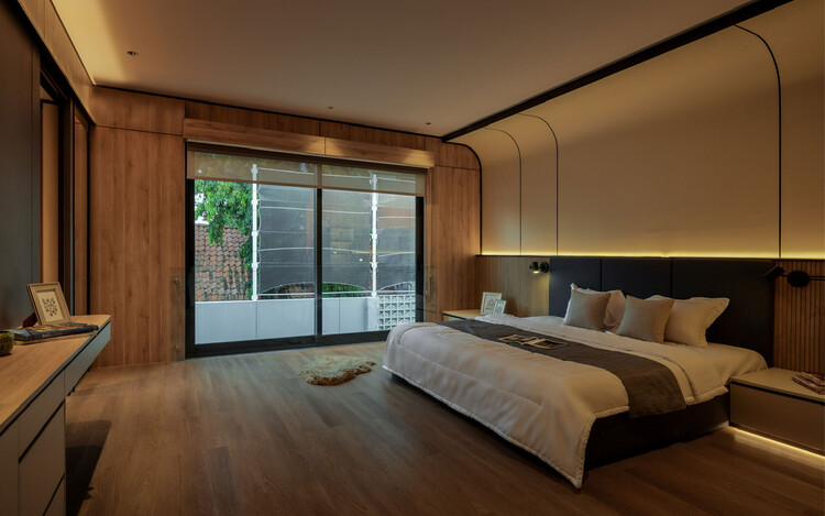 Jardin House / Patio Livity - Фотография интерьера, спальня, окна