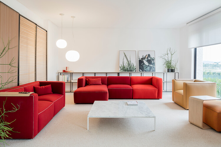 Многофункциональная мебель для гостиной и улицы — изображение 8 из 17
