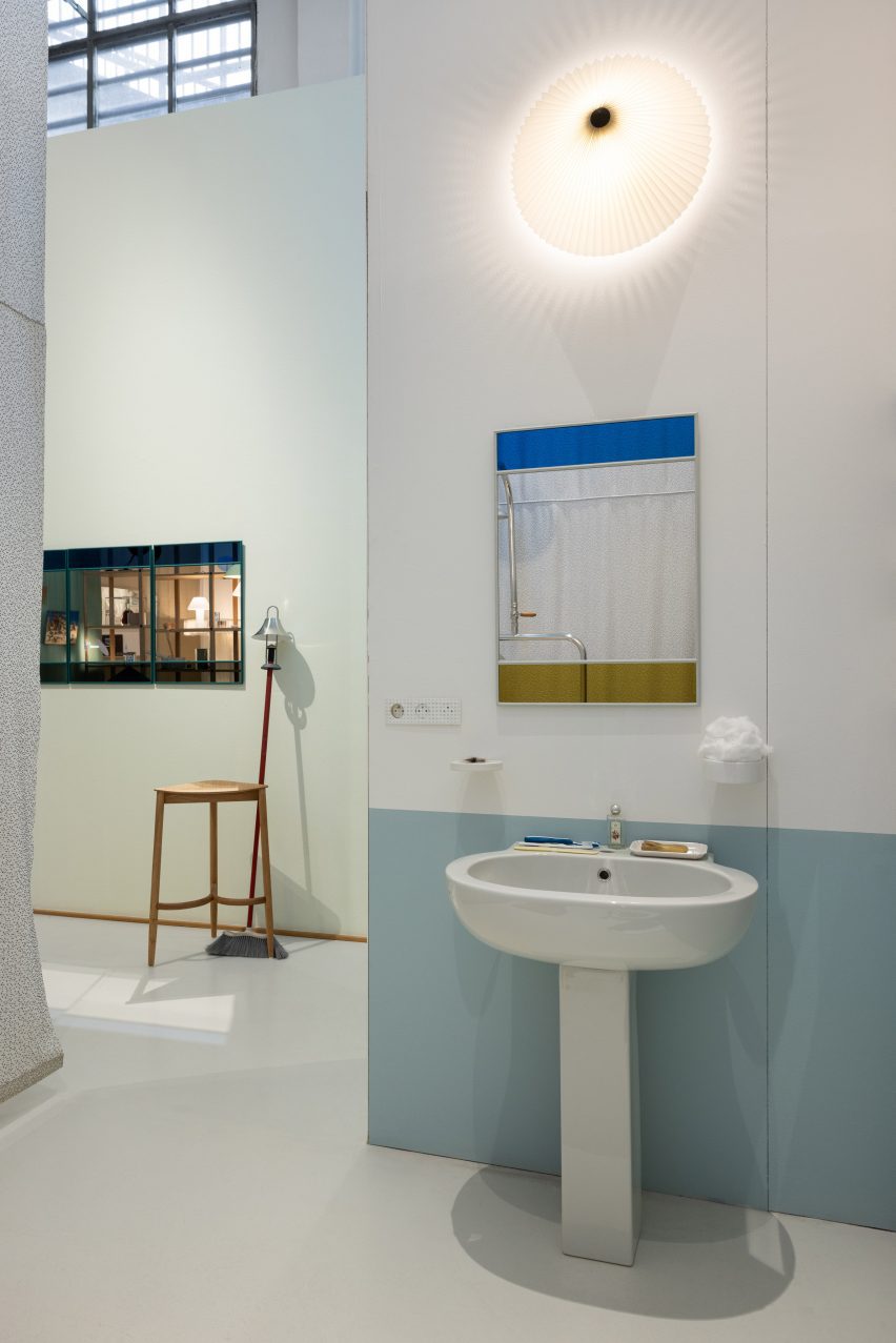 Ванная комната в «Несовершенном доме» Инги Семпе на Миланской триеннале