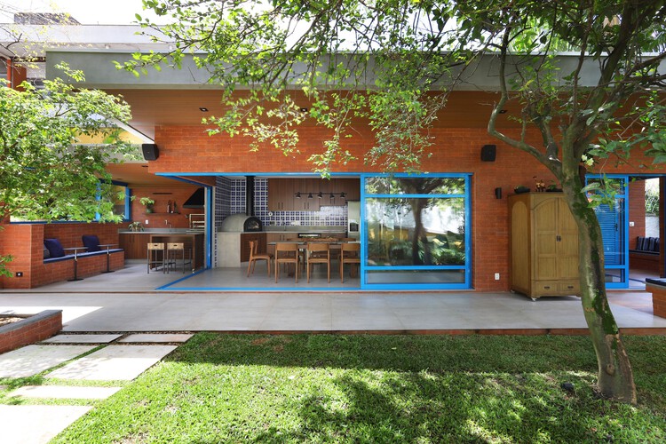 Дом для Тани и Марио / Mandril Arquitetura - Фотография экстерьера, фасад