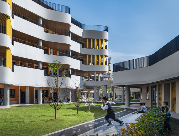 Экспериментальная школа Чунгу / BAU Brearley Architects + Urbanists – фотография экстерьера, фасада, окон