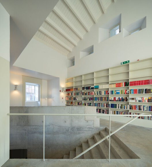 Национальный инновационный центр / Хоаким Портела Аркитетос - Фотография интерьера, лестницы
