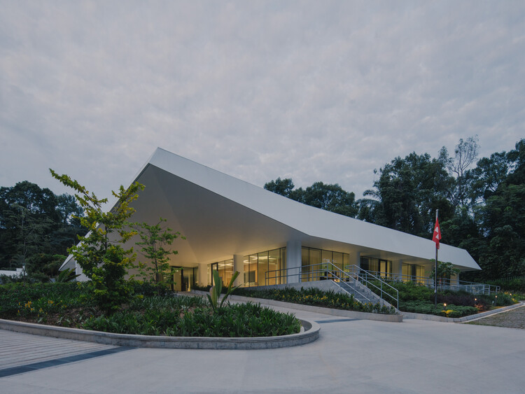 Посольство Швейцарии в Сингапуре / Berrel Kräutler Architekten - Фотография экстерьера, фасада