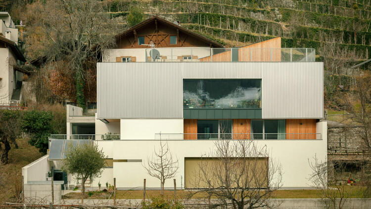 Жилой дом РВТК / Messner Architects - Экстерьерная фотография, окна, фасад