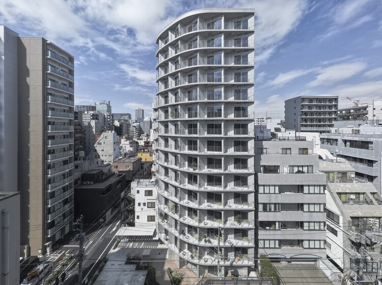 Жилой дом TOPAZ Shinokachimachi / Yuko Nagayama & Associates — изображение 1 из 20