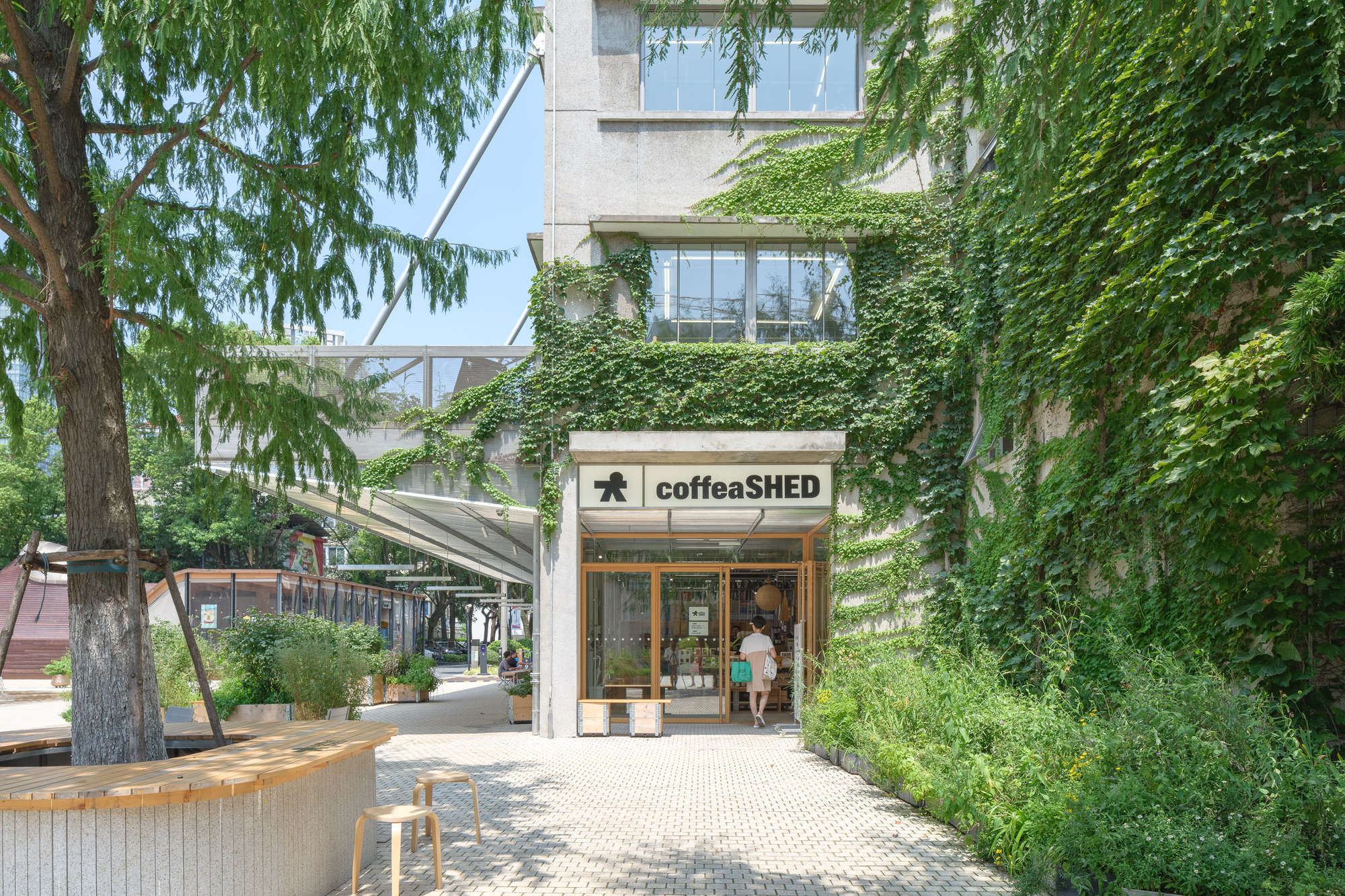 кофе SHED Columbia Circle Store / kooo Architects