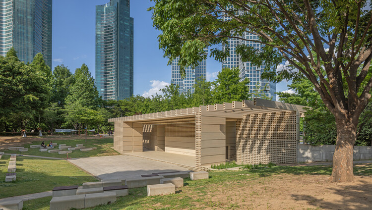 Экологическая матрица, павильон с дышащей сеткой / Soltozibin Architects - Фото экстерьера