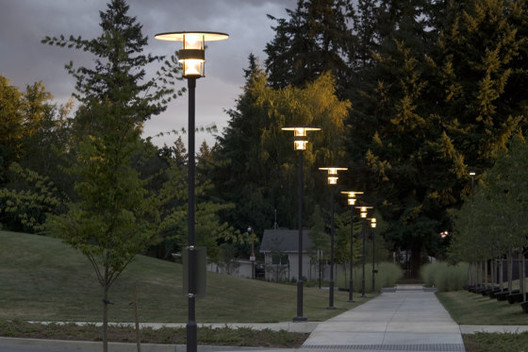 Как уменьшить световое загрязнение с помощью дизайна уличного освещения?  - Изображение 6 из 32