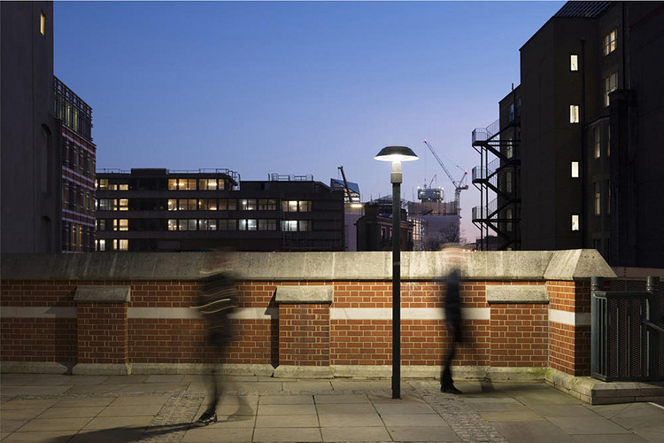 Как уменьшить световое загрязнение с помощью дизайна уличного освещения?  - Изображение 26 из 32