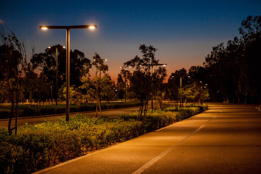 Как уменьшить световое загрязнение с помощью дизайна уличного освещения?  - Изображение 28 из 32