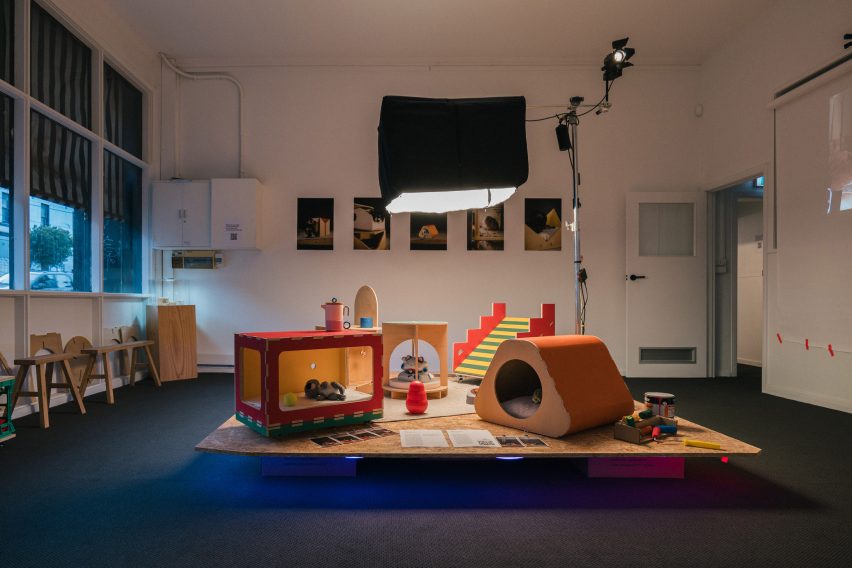 Фотография с выставки «Многофункциональная мебель для домашних животных для небольших помещений» на Неделе дизайна в Мельбурне 