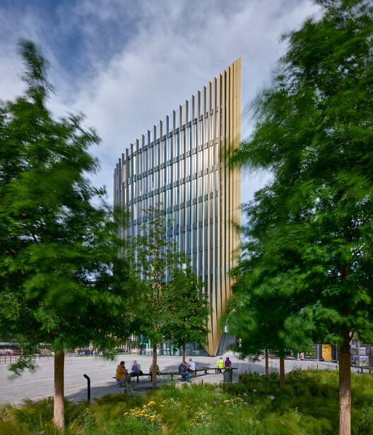 Здание Масарицкого / Zaha Hadid Architects — изображение 2 из 27