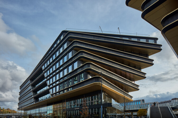 Здание Масарицкого / Zaha Hadid Architects — изображение 3 из 27