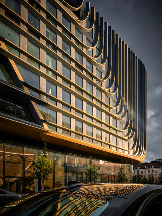 Здание Масарицкого / Zaha Hadid Architects — изображение 13 из 27