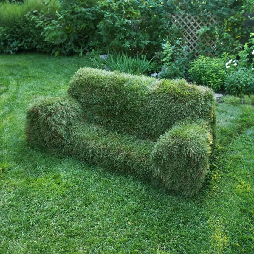 Травяной диван