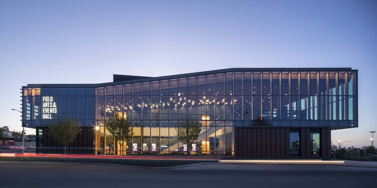 Зал полевых искусств и мероприятий / LMN Architects — фотография экстерьера, фасад