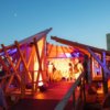 Десять инсталляций и павильонов для музыкальных фестивалей под открытым небом
