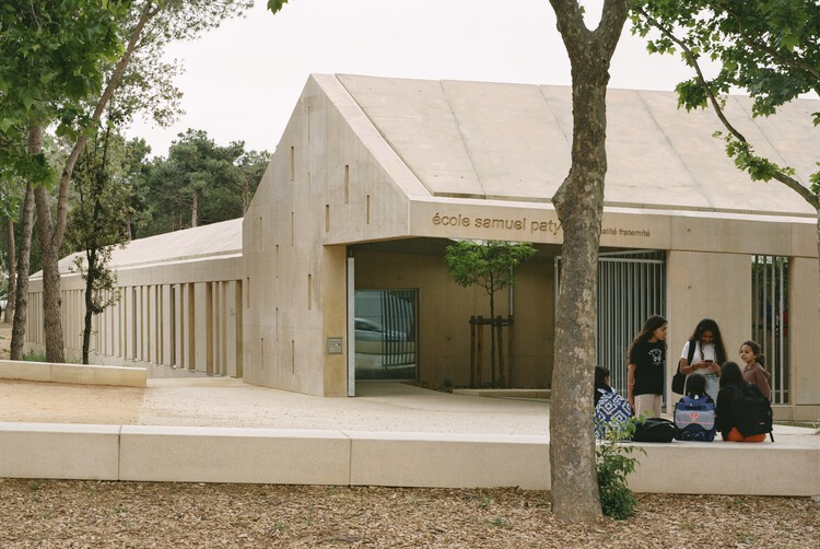 Школьная группа Сэмюэля Пэти / Ateliers OS Architects - Фотография экстерьера, фасада