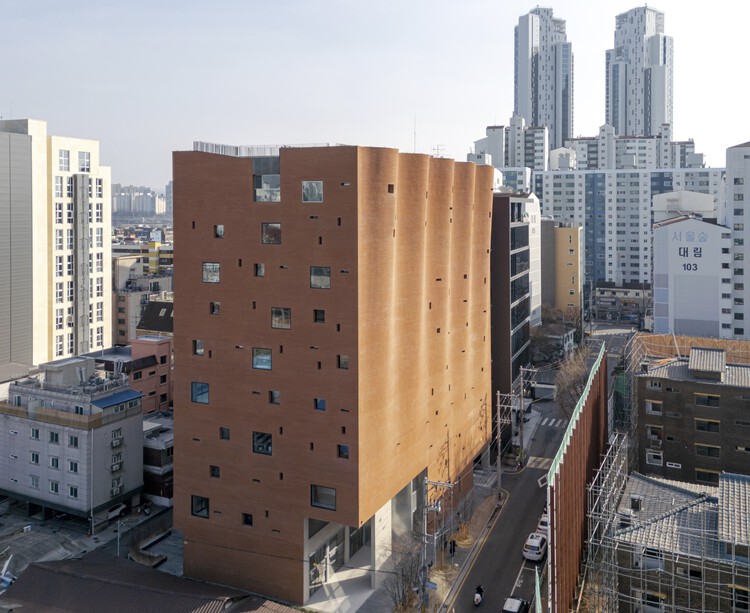 Штаб-квартира W‐Mission / Behet Bondzio Lin Architekten — изображение 1 из 35
