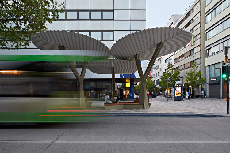 Транспортный узел Оффенбах-Мактплац / Just Architekten GmbH - Фотография экстерьера, окна