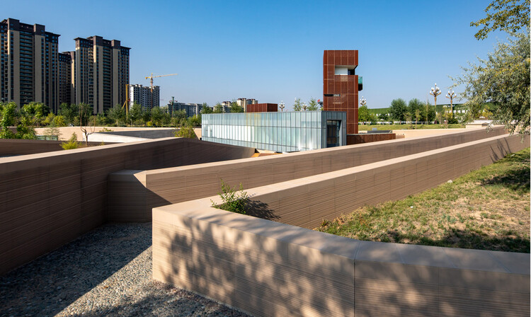 Выставочный зал городского планирования города Хайдун / CADG – фотография экстерьера