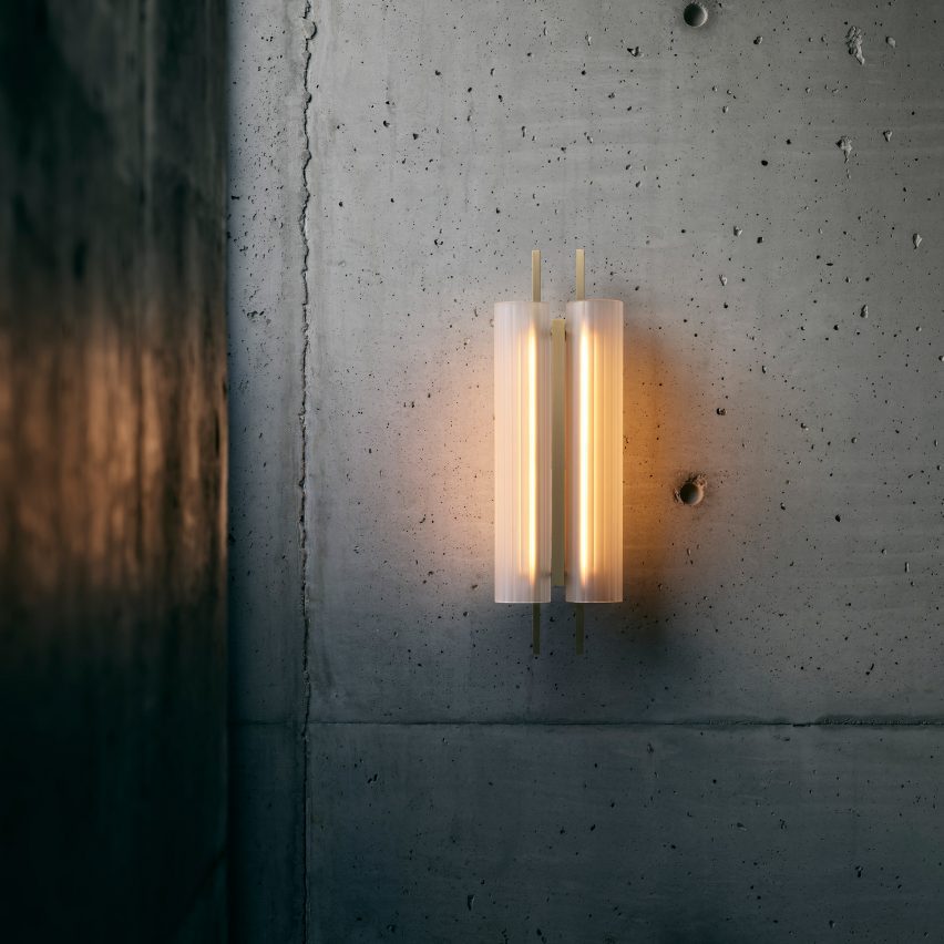 Настенный светильник Volant от Росса Гардама