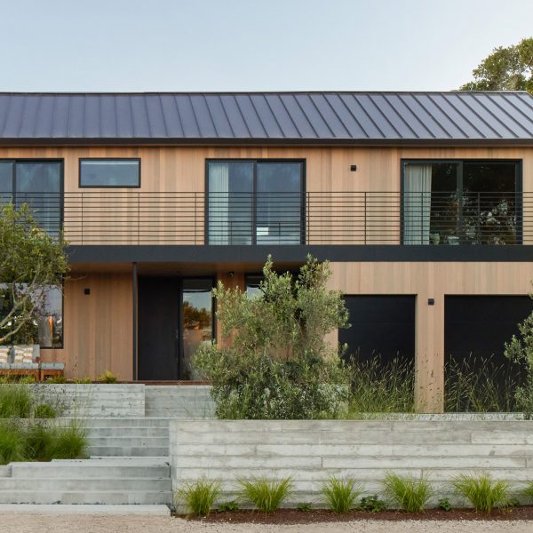 Feldman Architecture обновляет дом 1970-х годов в прибрежной Калифорнии